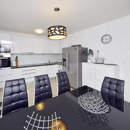 Villa Maris By Interhome Seget Vranjica
