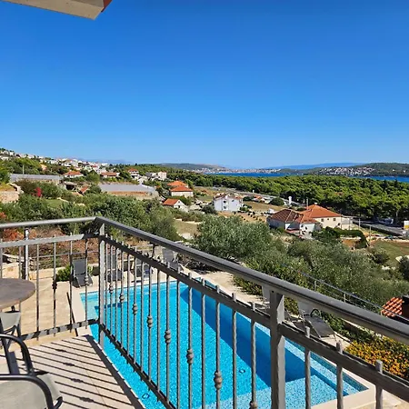 Villa Maris By Interhome Seget Vranjica