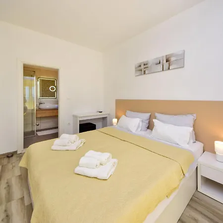 Maris By Interhome * Seget Vranjica