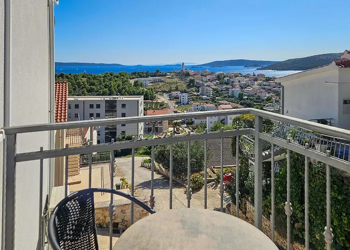 Villa Maris By Interhome Seget Vranjica