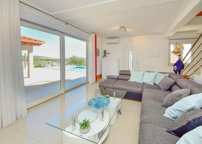Maris By Interhome