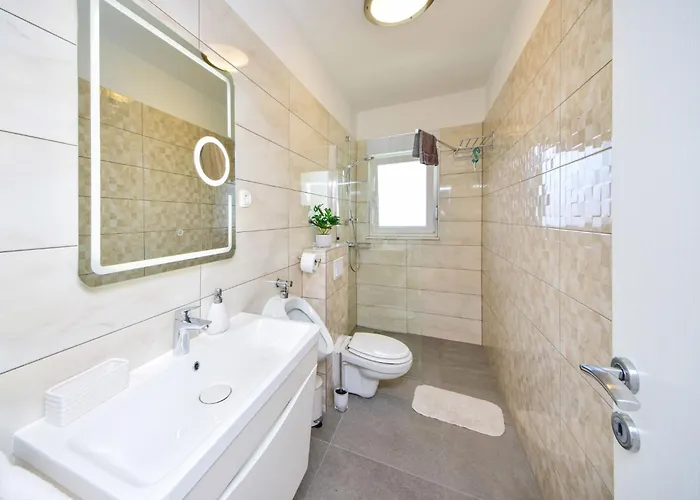 Villa Maris By Interhome Seget Vranjica